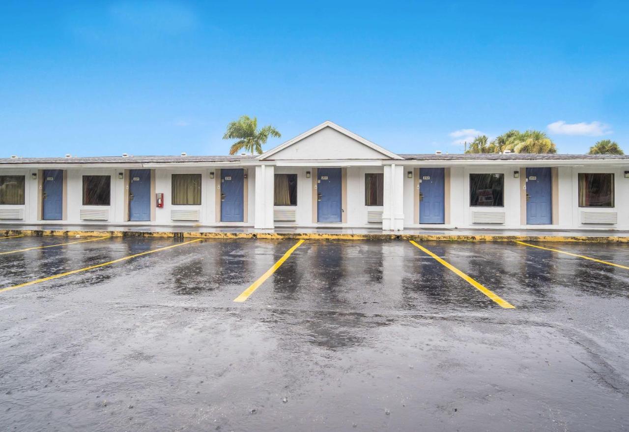 Motel 6-Fort Myers, Fl North Fort Myers Εξωτερικό φωτογραφία